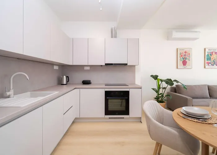 Uno - Nordic Chic & Views Bratislava