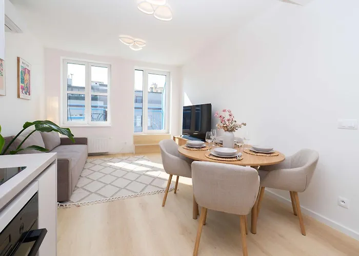 Apartment Uno - Nordic Chic & Views Bratislava