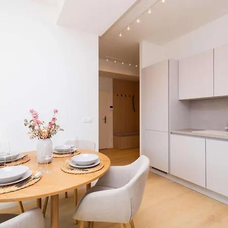 Lägenhet Uno - Nordic Chic & Views *