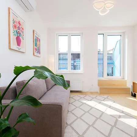 Апартаменти Uno - Nordic Chic & Views *